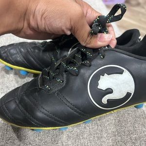 Puma soccer cleats